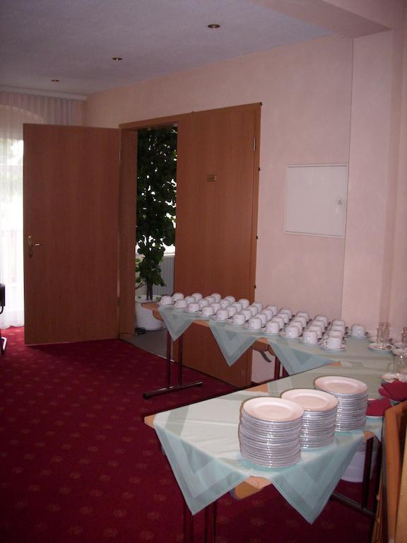 Gasthof Und Landhotel Zur Ausspanne Klipphausen المظهر الخارجي الصورة